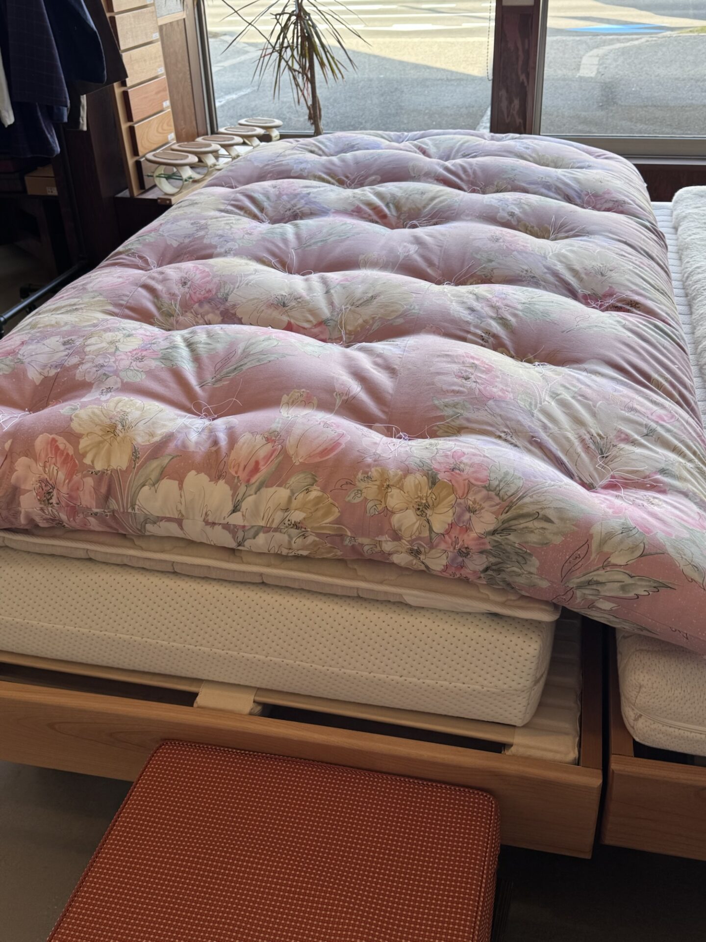 Ｎさま　綿わた敷ふとん（セミダブル）をお作りしました